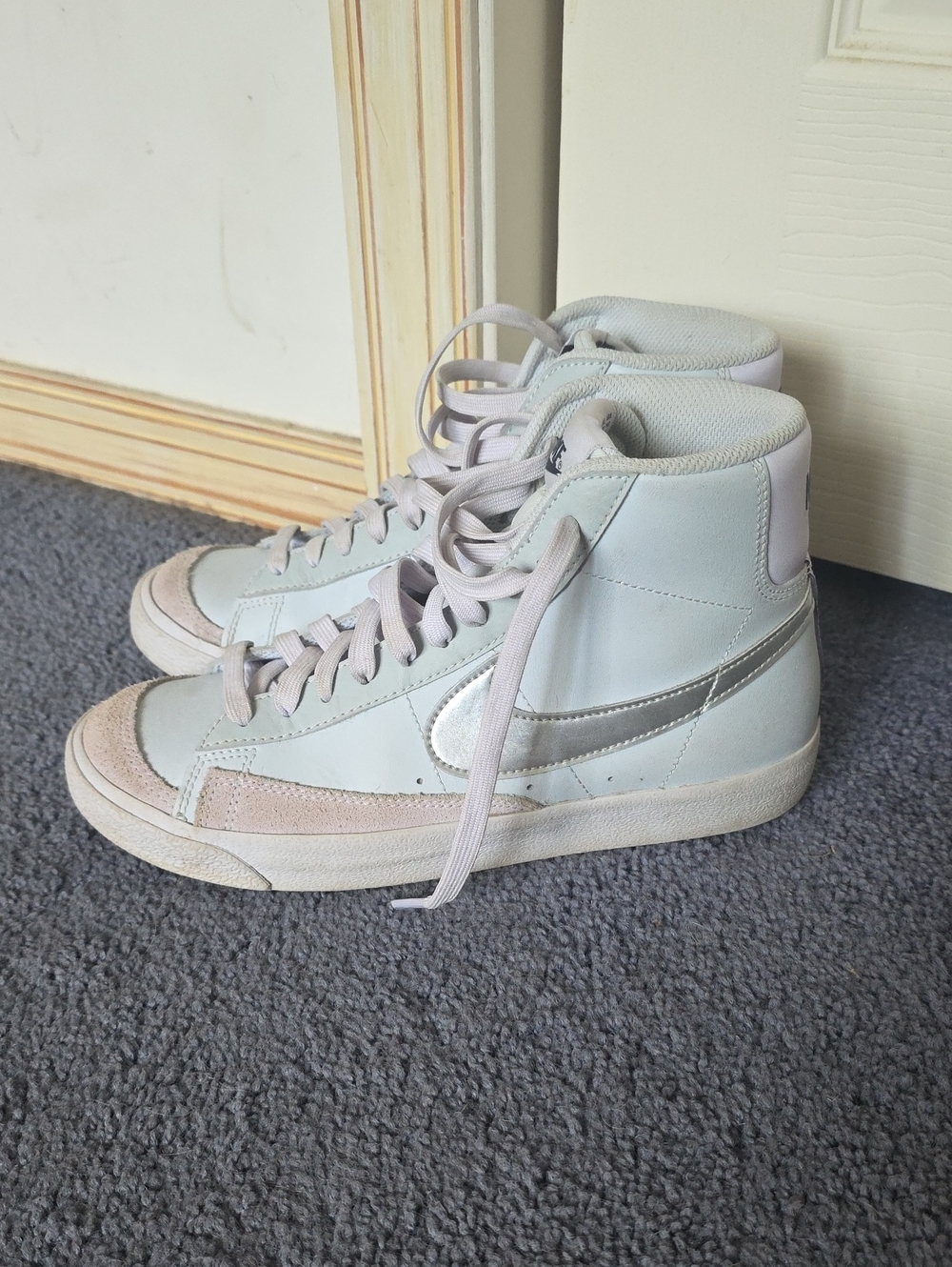 Nike Blazers (Youth)